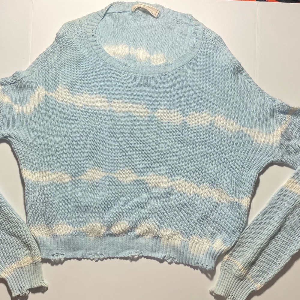 No Comment Blue &White Tie Dye Striped Light Weight Sweater size L